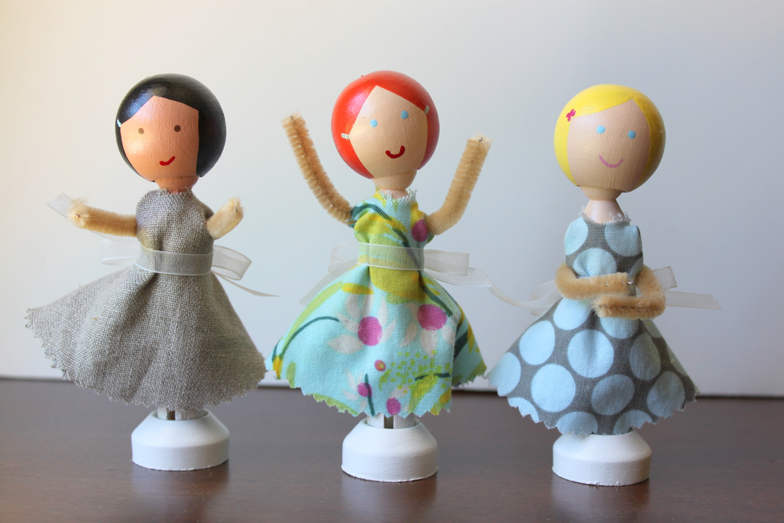 making-clothespin-dolls-thriftyfun